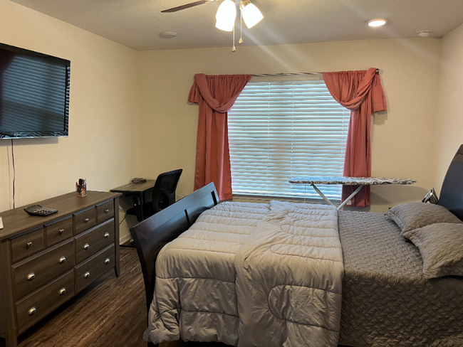Building Photo - 503 Merganser Way