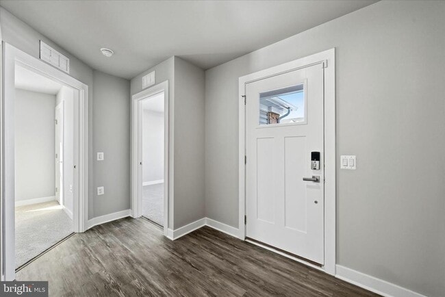 Building Photo - 313 Switchgrass Ct