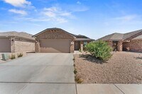 Building Photo - 401 Farmstead Ln
