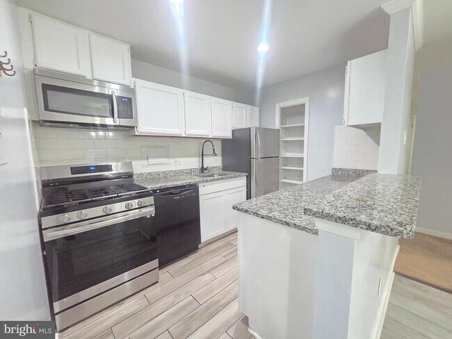 Building Photo - 12658 Dara Dr