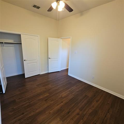 Building Photo - 922 Meadow Flower Ln