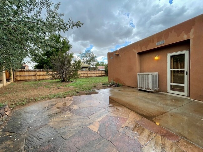 Building Photo - 3245 Casa Rinconada