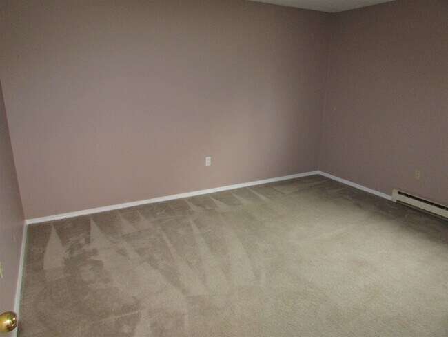 Building Photo - 114 Capitol Hill Dr