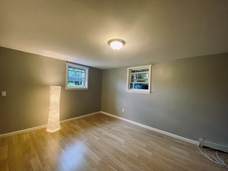 Building Photo - 28 Kenilworth Rd