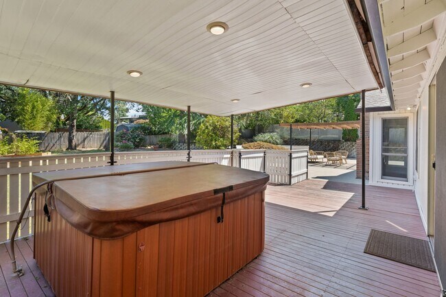 Building Photo - Stylish 3BR Beaverton Ranch w/ RV Parking & Hot Tub