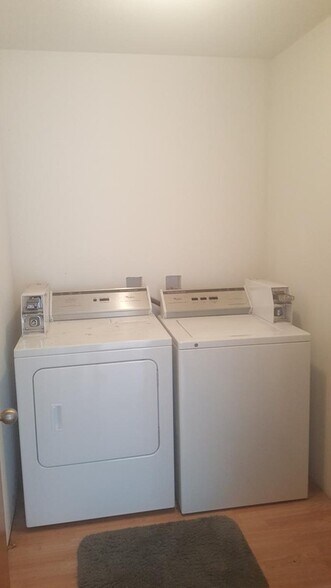 Laubdry - 146 Erin Ct