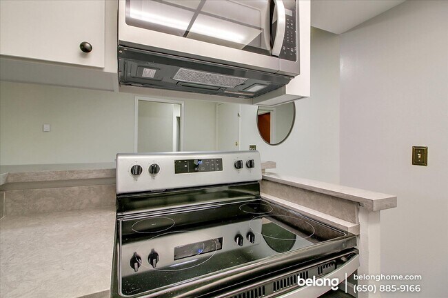 Building Photo - 151 Buckingham Dr