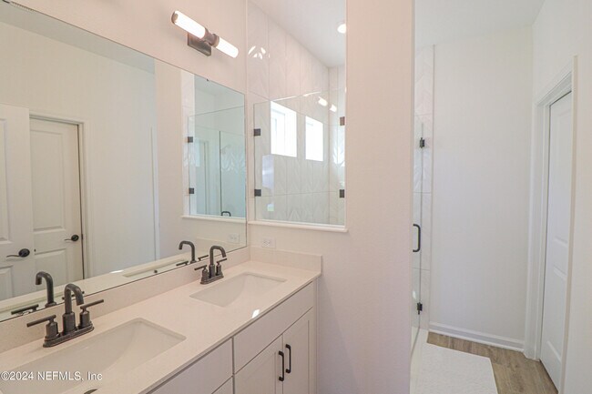 Building Photo - 483 Stargaze Ln