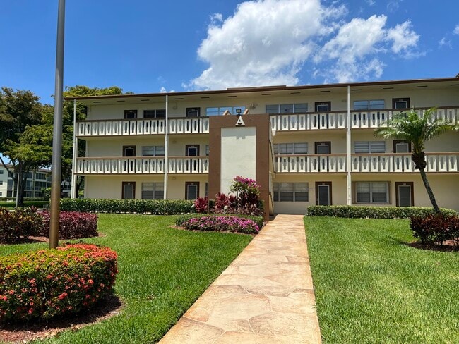 Building Photo - 36 Mansfield A