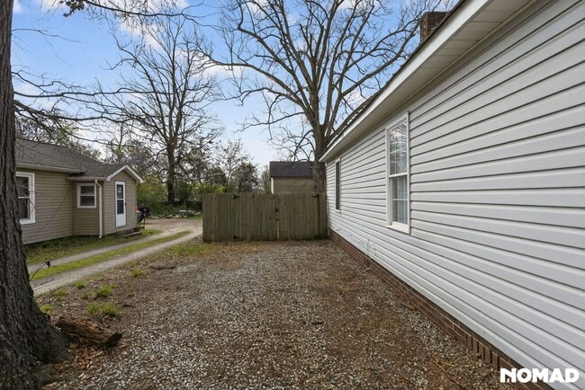 Building Photo - 2114 Brantley Rd