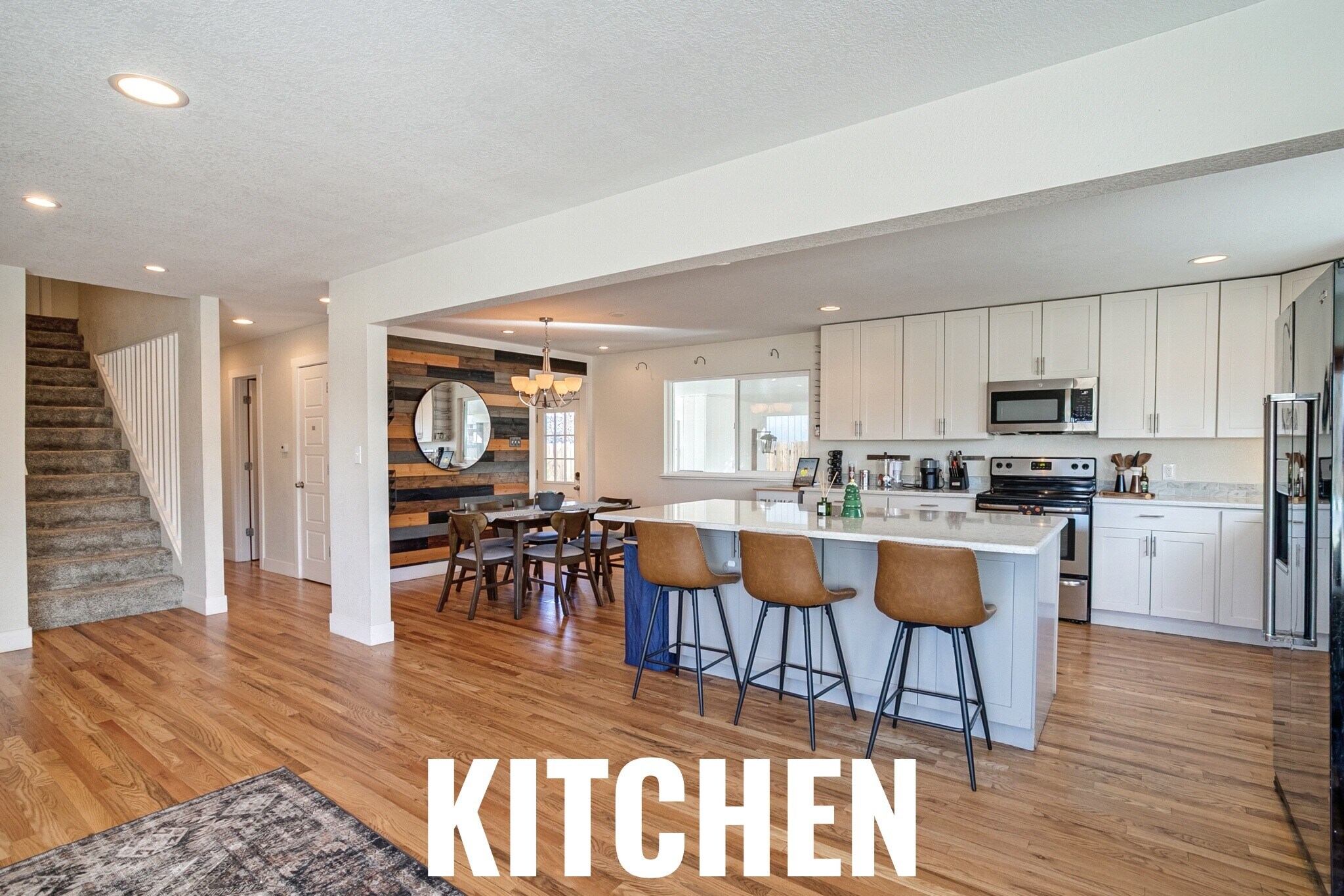 Building Photo - 10490 W Dakota Ave