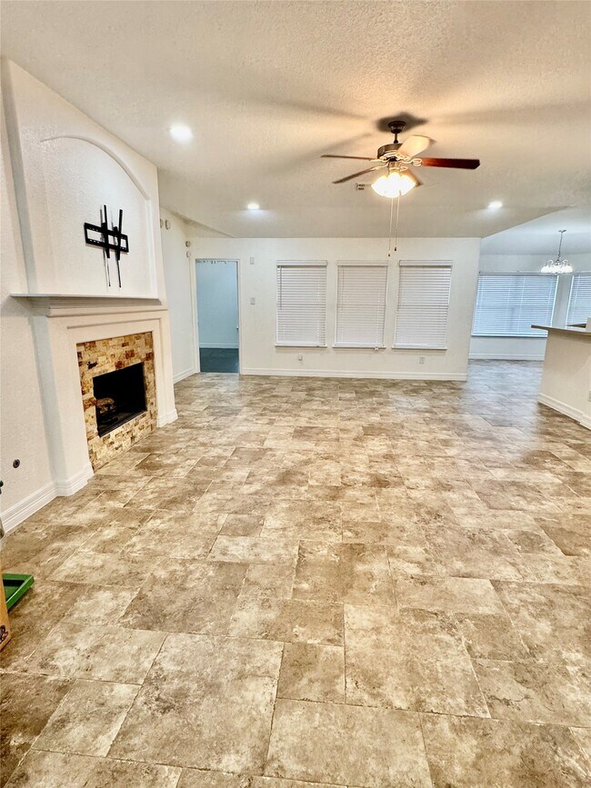 Building Photo - 21424 Quail Point Ln