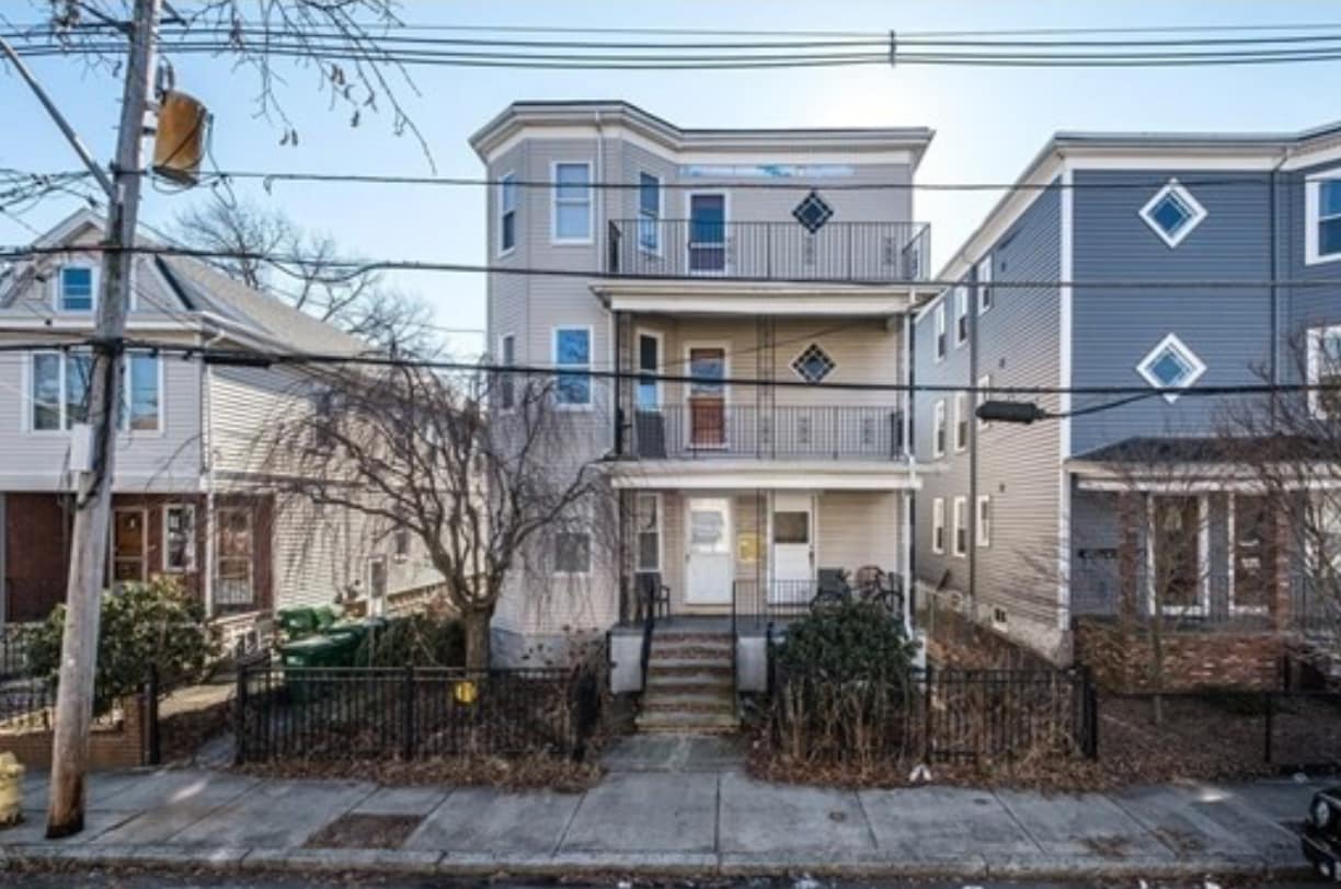 Building Photo - 39 Lambert St
