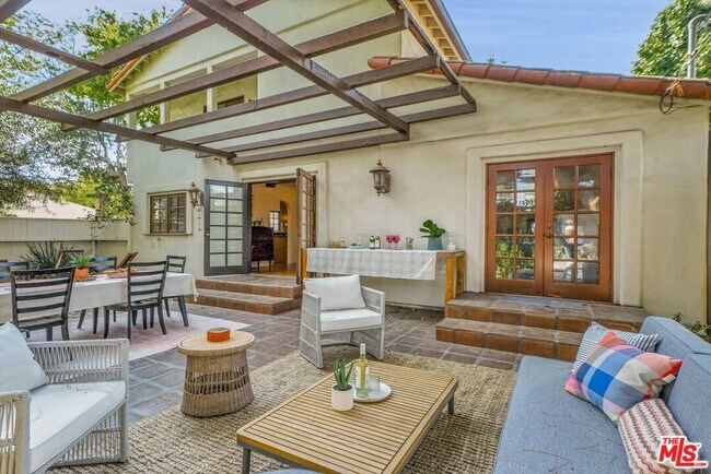 Building Photo - 4300 Laurelgrove Ave