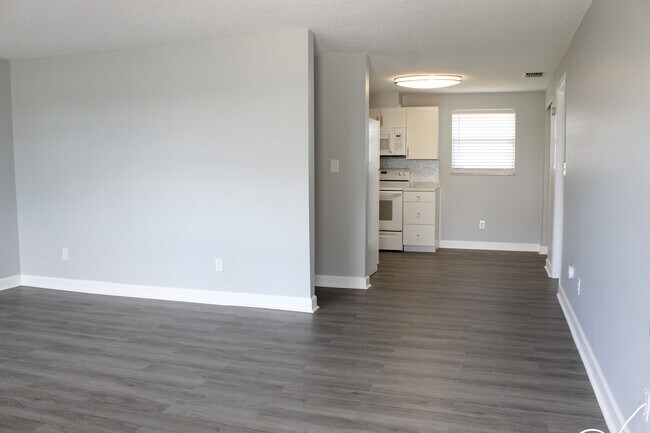 Building Photo - 178 175th Ave E