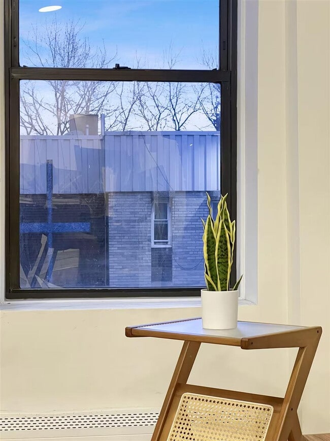 Building Photo - 179 E 102nd St