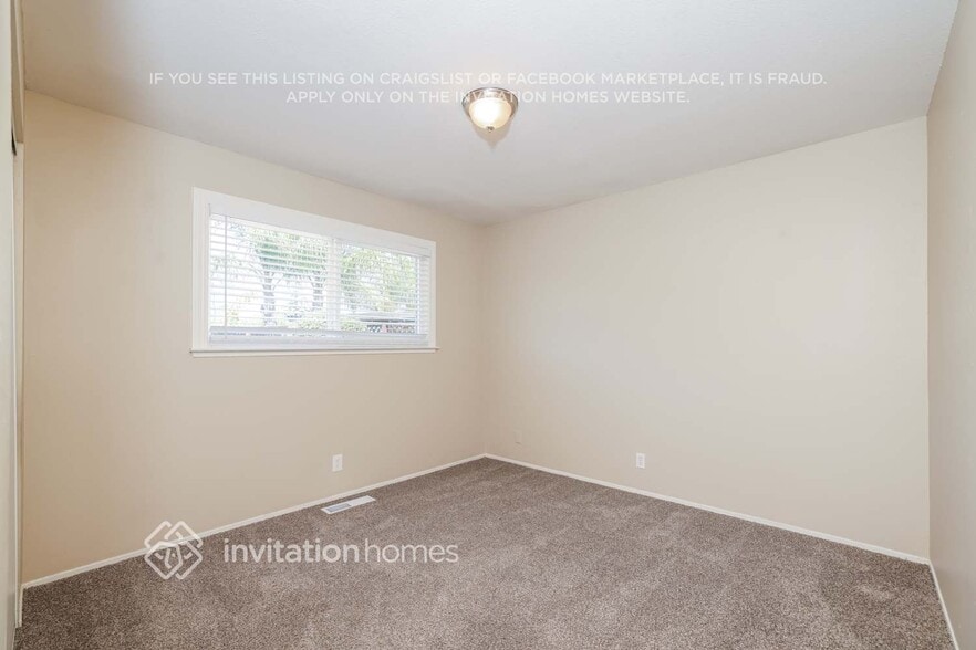Building Photo - 3343 Hacienda Way