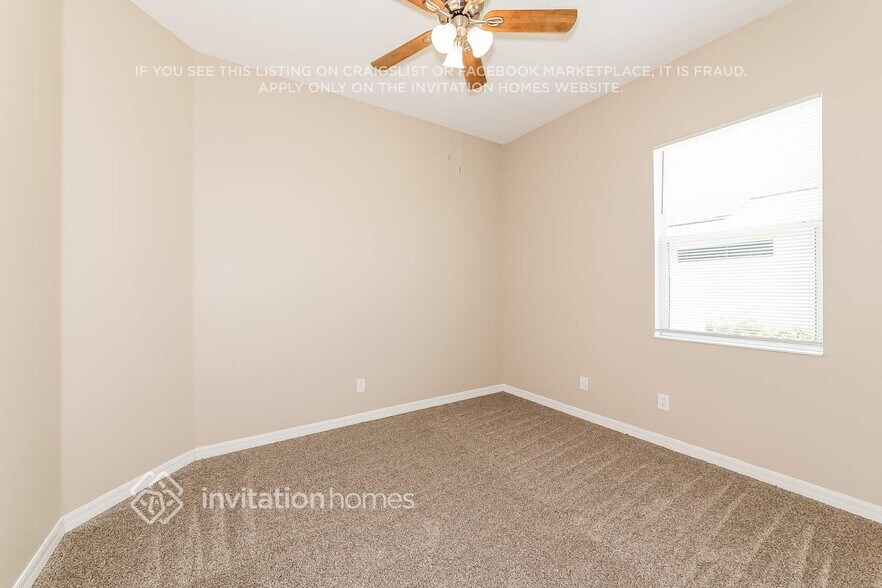 Building Photo - 5407 Lexington Dr