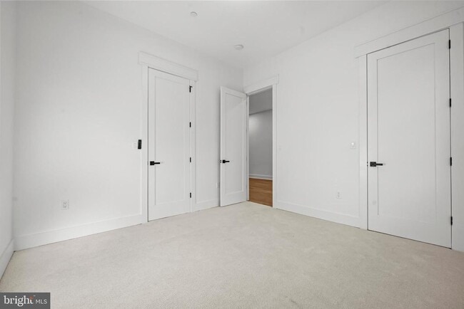 Building Photo - 811 Sligo Creek Pkwy