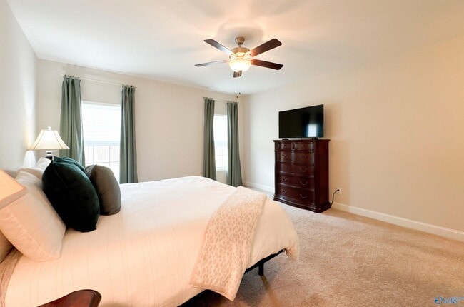 Building Photo - 3108 Henry Rd SE