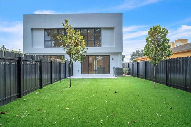 Building Photo - 919 NW 55th St