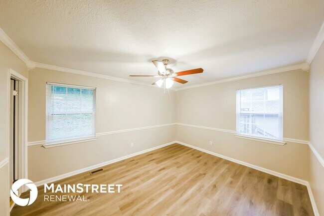 Building Photo - 5796 Dug Hollow Rd