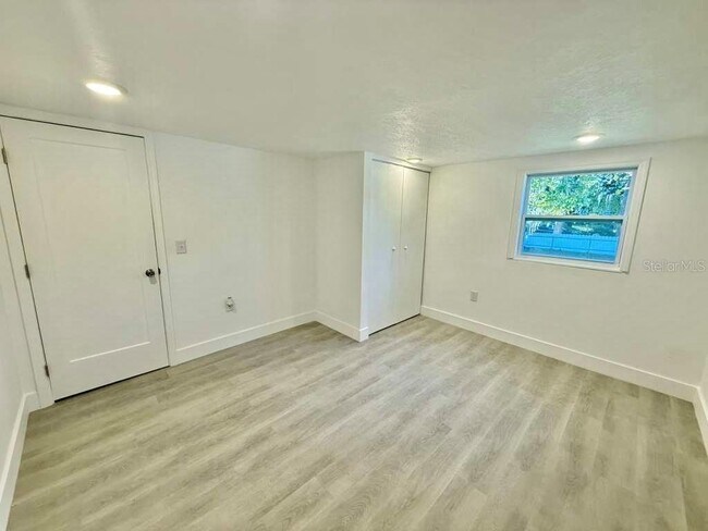 Building Photo - 1605 8th St