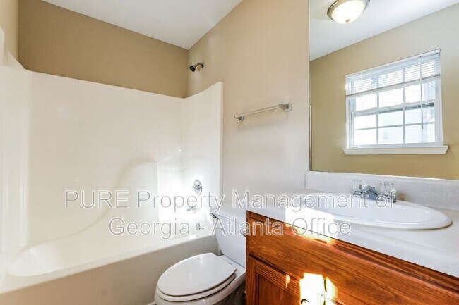 Building Photo - 1706 Stonehaven Cir