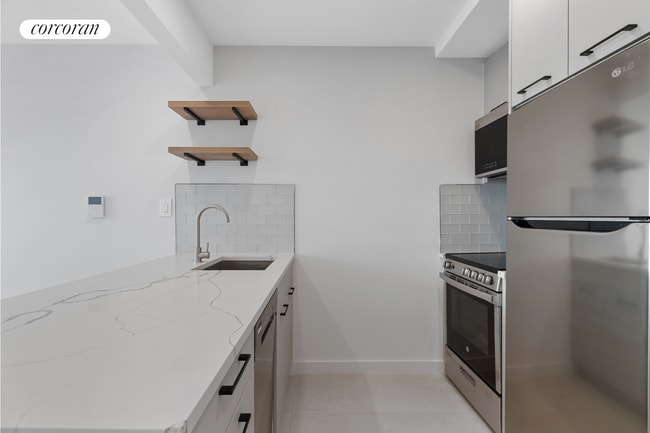 Building Photo - 2321 Belmont Ave