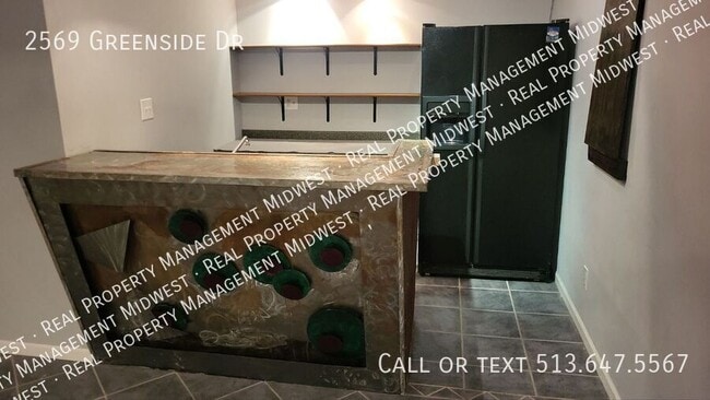 Building Photo - 2569 Greenside Dr