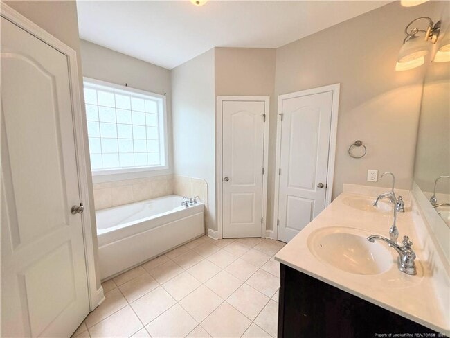 Building Photo - 3516 Heartpine Dr