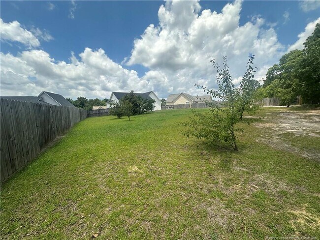 Building Photo - 450 Copper Creek Dr