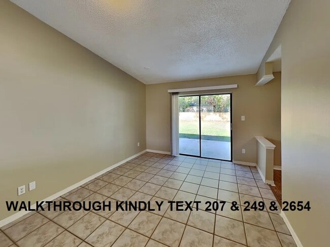 Building Photo - 2041 Nottingdale Ln