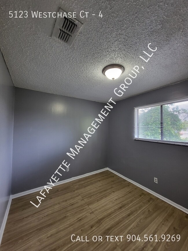 Building Photo - 5123 Westchase Ct