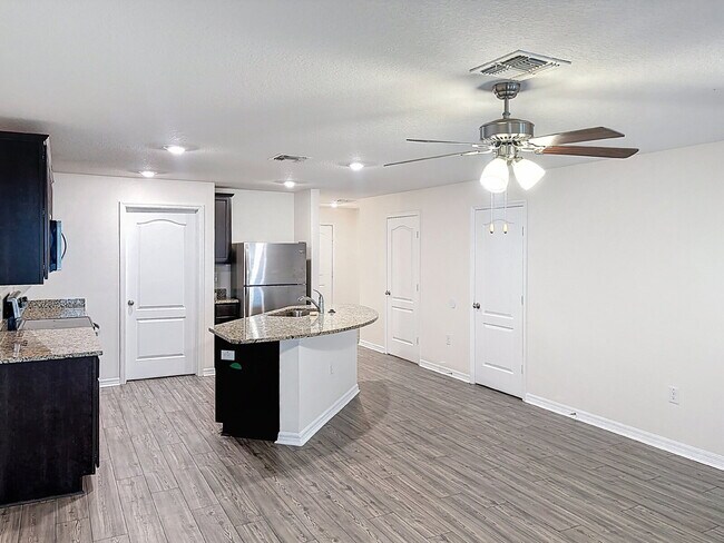 Building Photo - 5426 Companion Ln