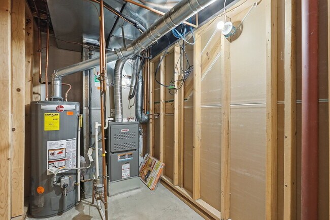 Building Photo - $2,245.95, 3 Beds - 3.5 Bath, Single Family Home in Colorado Springs with 2 Car Attached Garage!