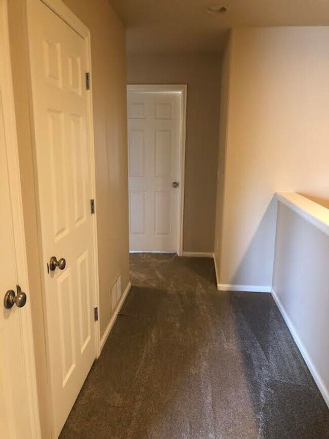 Building Photo - Fully Renovated, "MUST SEE" 3 Bedroom, 3 Bath Townhome with 2 Car Attached Garage