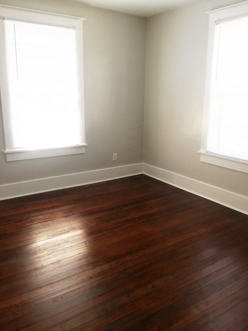 Building Photo - 1213-1215 Elizabeth Street