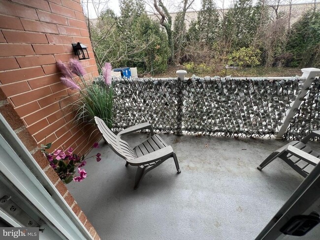 Building Photo - 46 Township Line Rd