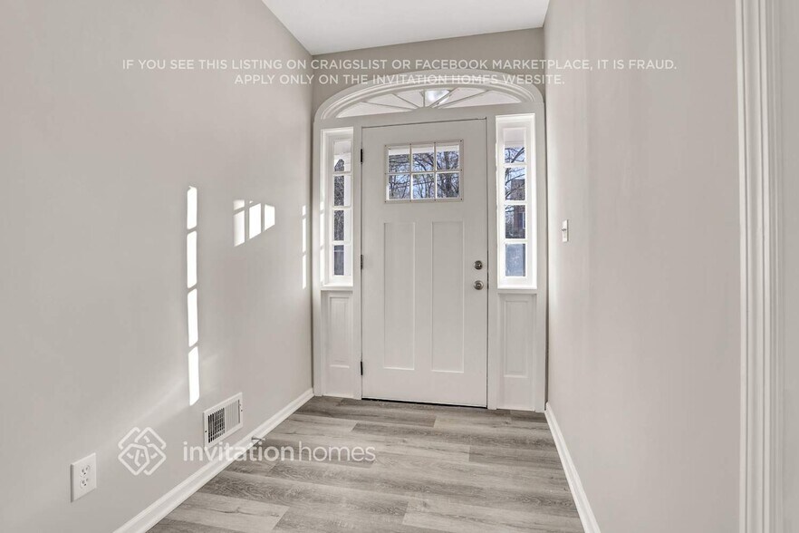 Building Photo - 2180 Riverbrook Rd