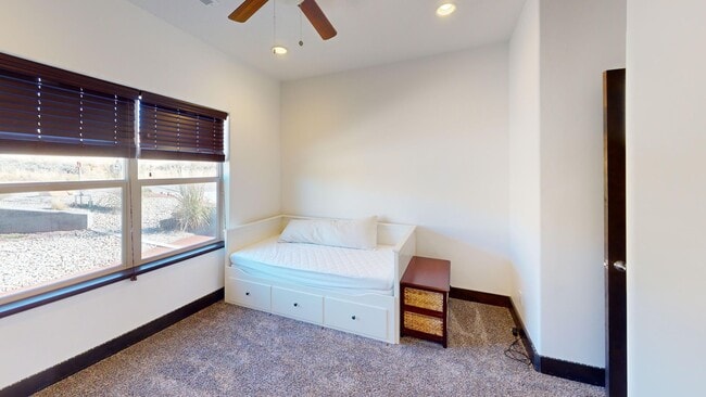 Building Photo - Partially Furnished Home