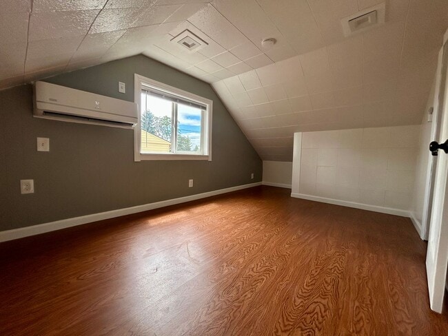 Building Photo - Welcome to your new home!