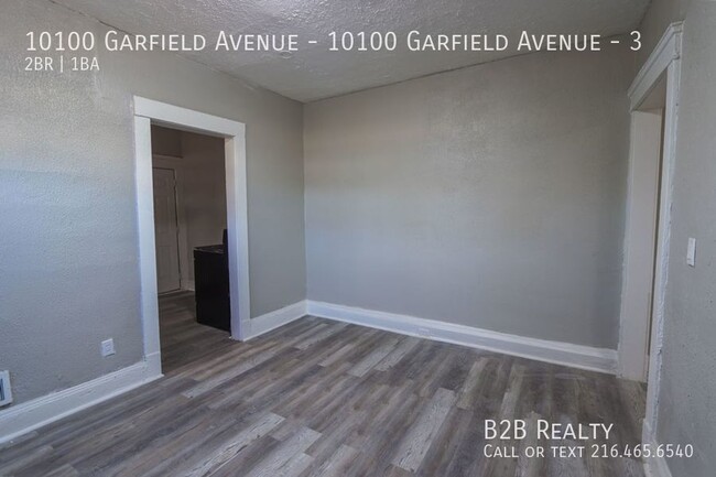 Building Photo - "Charming 2-Bedroom Oasis: Your Perfect Bl...