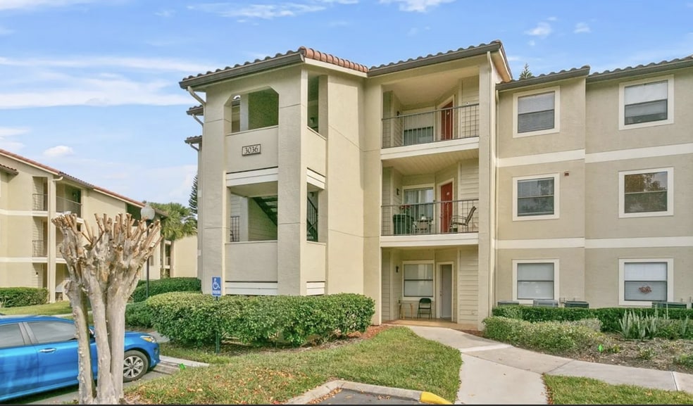 Building Photo - 3038 Parkway Blvd