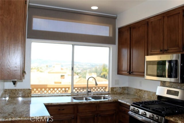 Building Photo - 28247 Via Fierro
