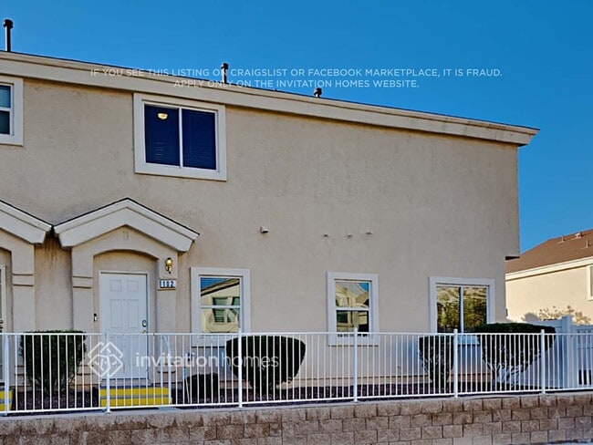 Building Photo - 3025 Gary Cooper St