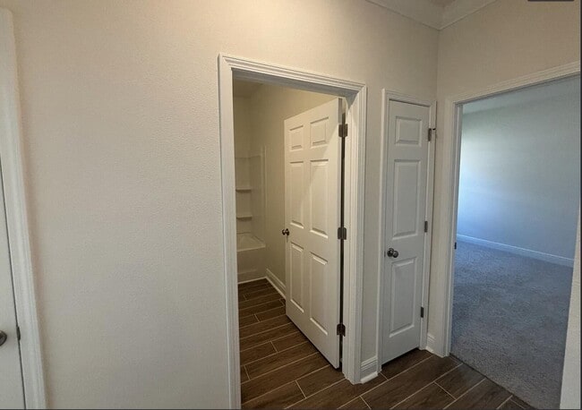 Building Photo - 45 Splendor Run