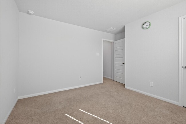 Building Photo - 1409 Mount Bassie Trl