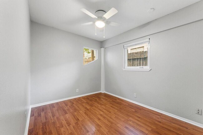 Building Photo - 2712 Whitis Ave