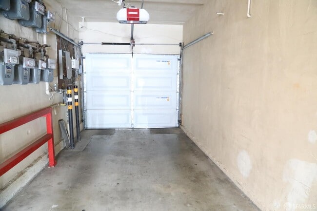 Building Photo - 2840 San Bruno Ave